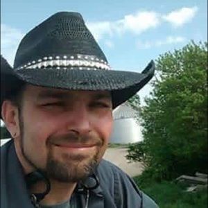 Meet your Posher, Mark